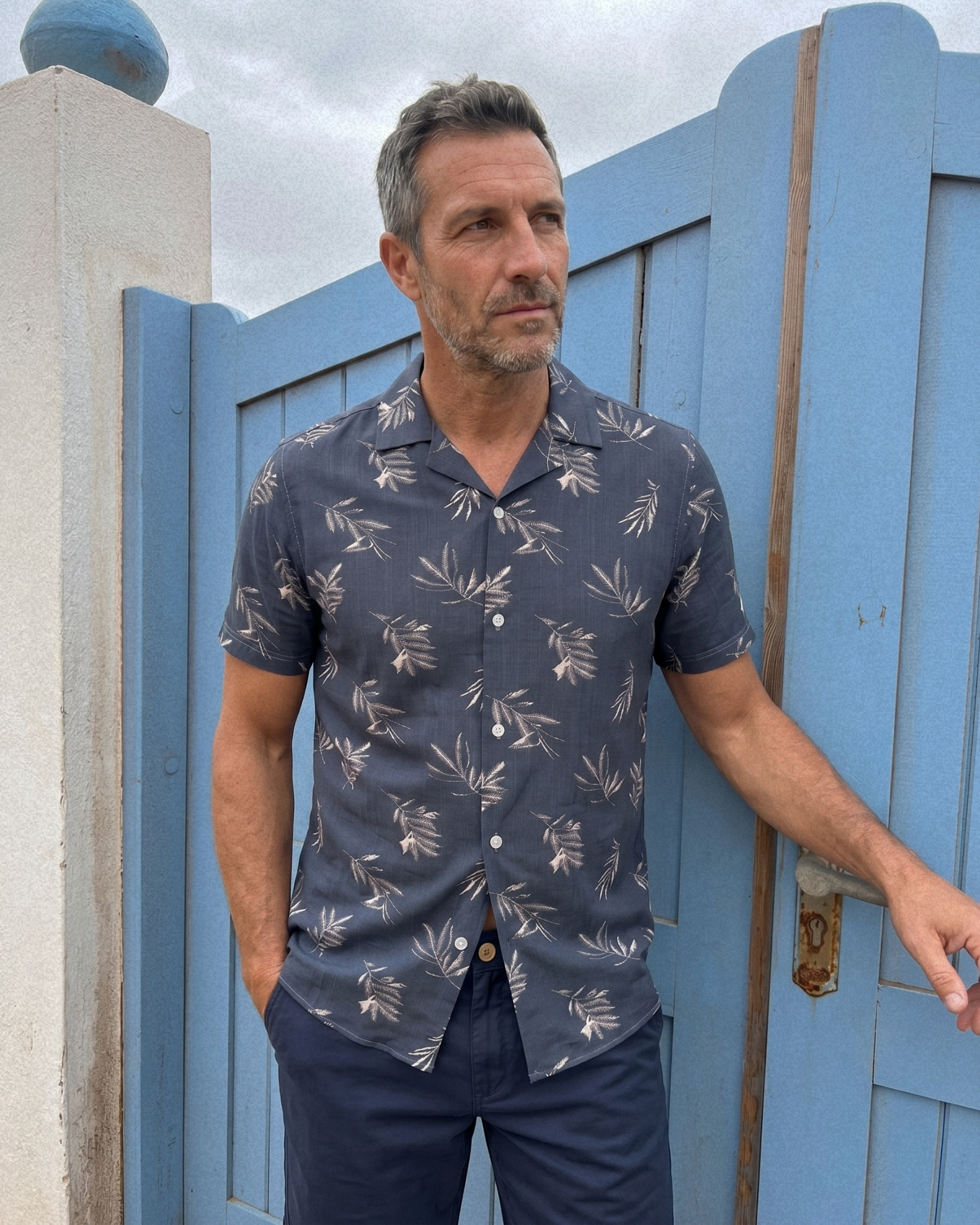Deep Leaf Shirt - Deep Navy Leaf
