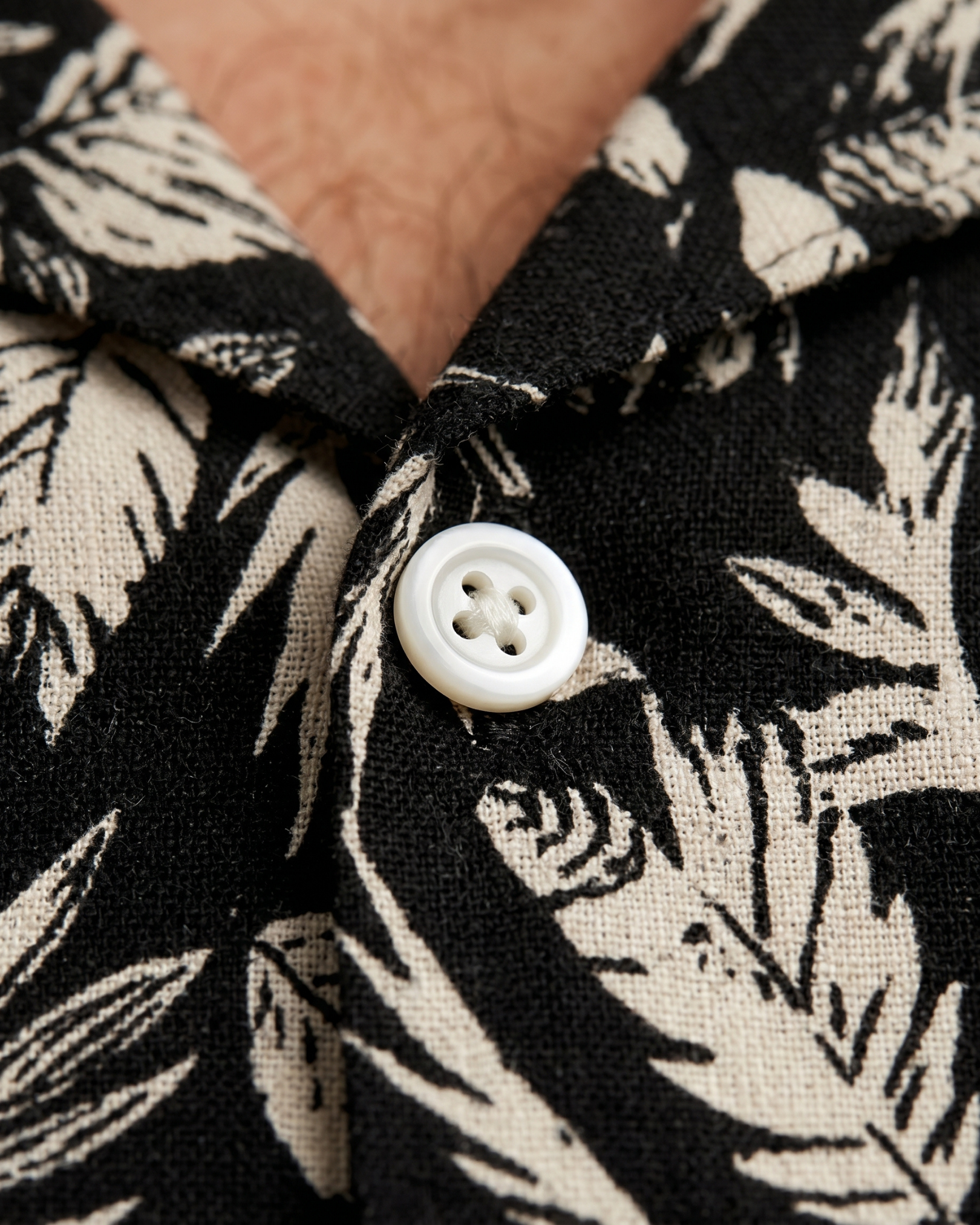 Monochrome Jungle Shirt - Obsidian Jungle