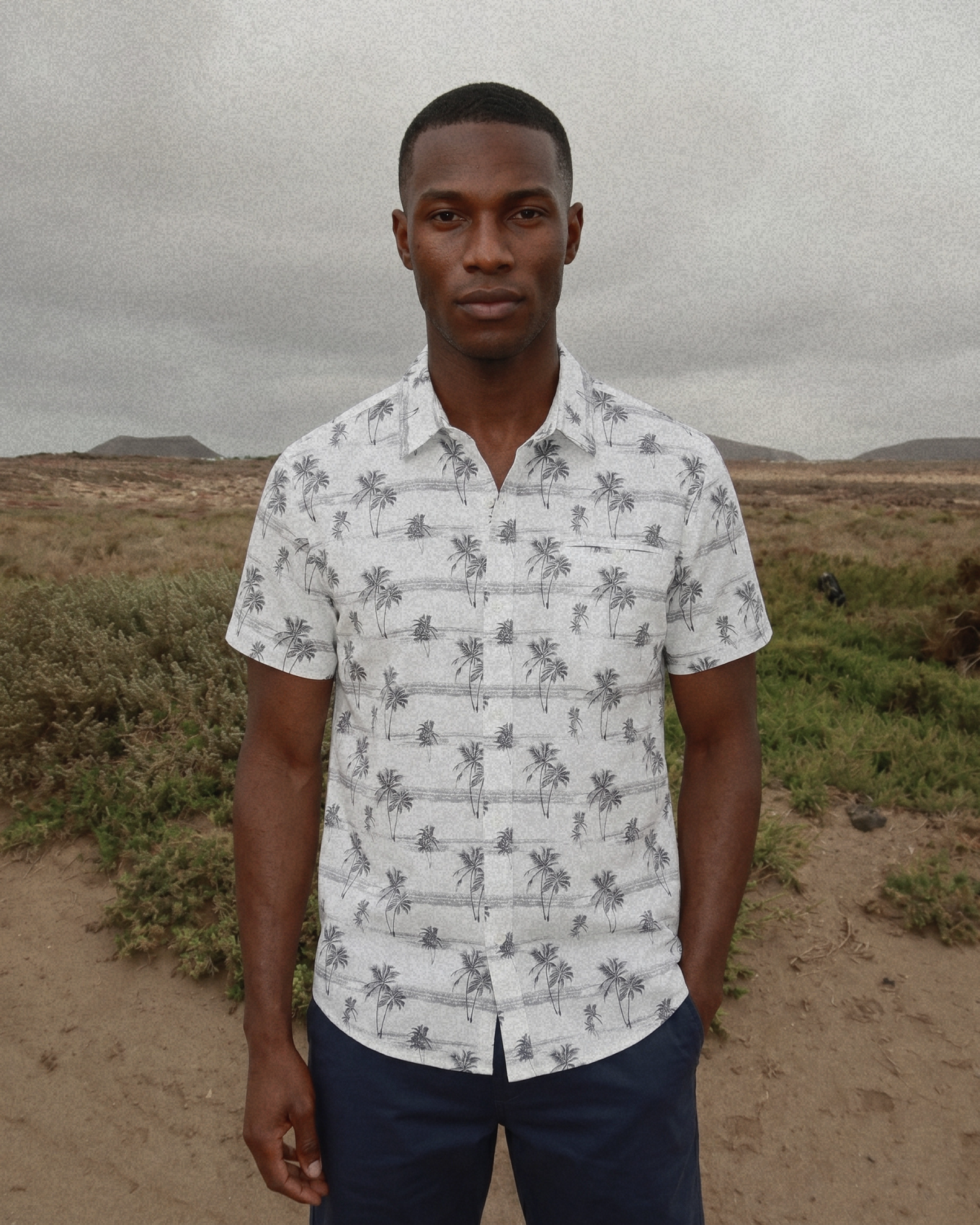 Sahara Palm Shirt - Obsidian Palm